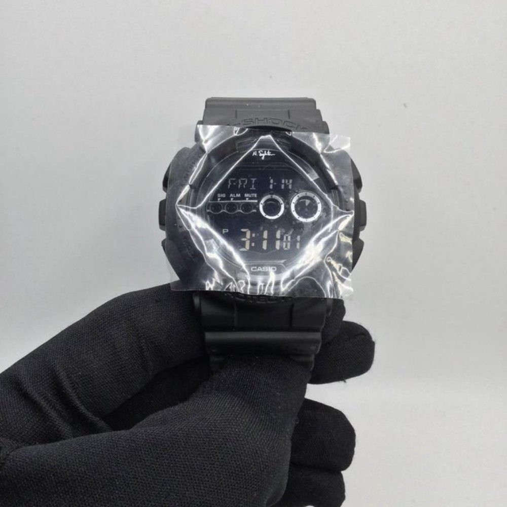 Super rare G-Shock Limited Edition Nigel Sylvester NWOT